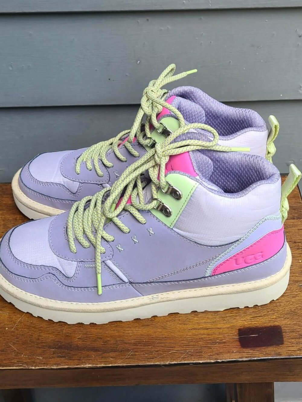 UGG Highland Hi Heritage Boots size 9 Purple & Pink